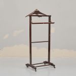1035 7166 VALET STAND